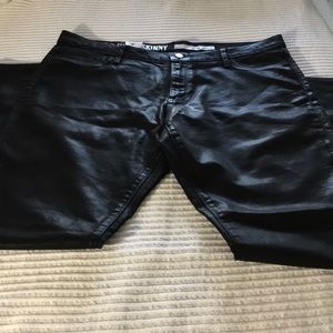 New Never worn shiny jeans